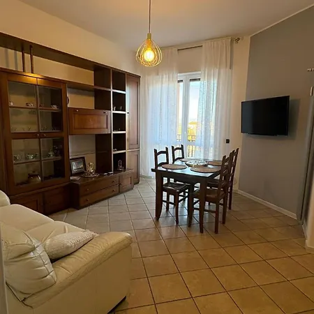 Fabio Filzi 32 Sub 7 Apartament *