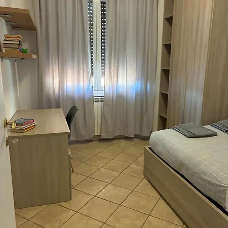 Fabio Filzi 32 Sub 7 Apartament
